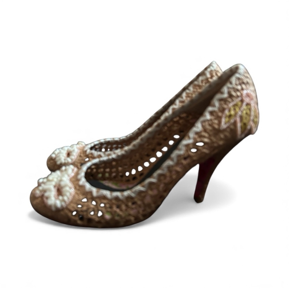 Betsey Johnson Wicker Beaded Bow Pumps Sz 83a